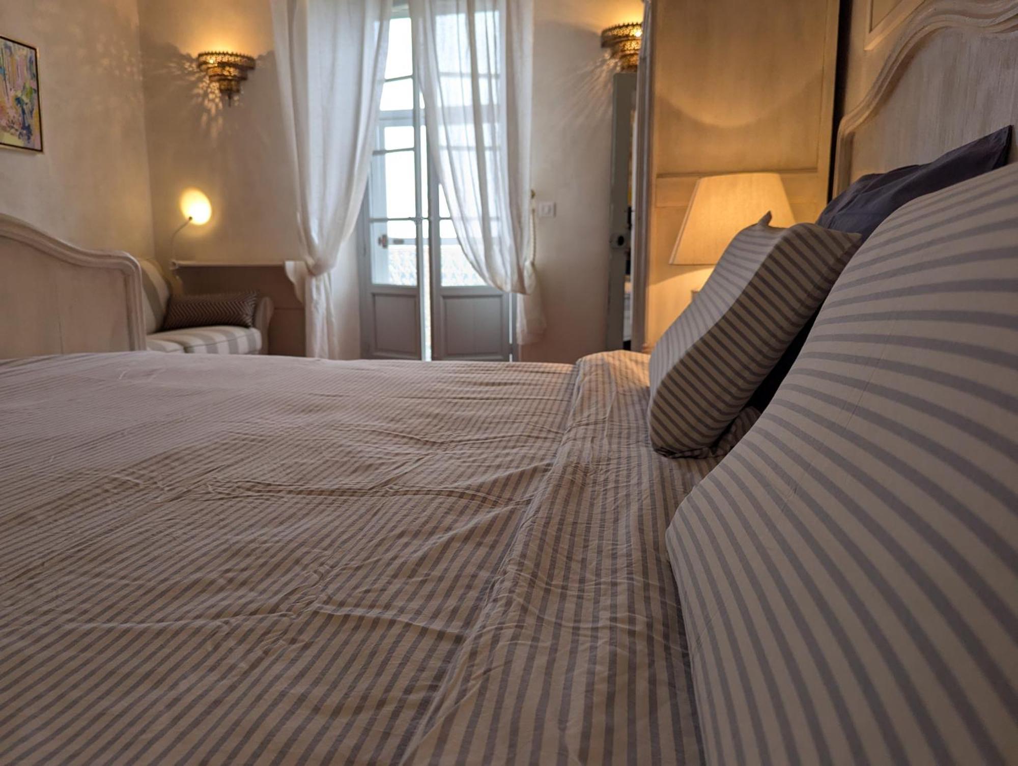 Bed and Breakfast Les Chapeliers Claviers Exteriér fotografie